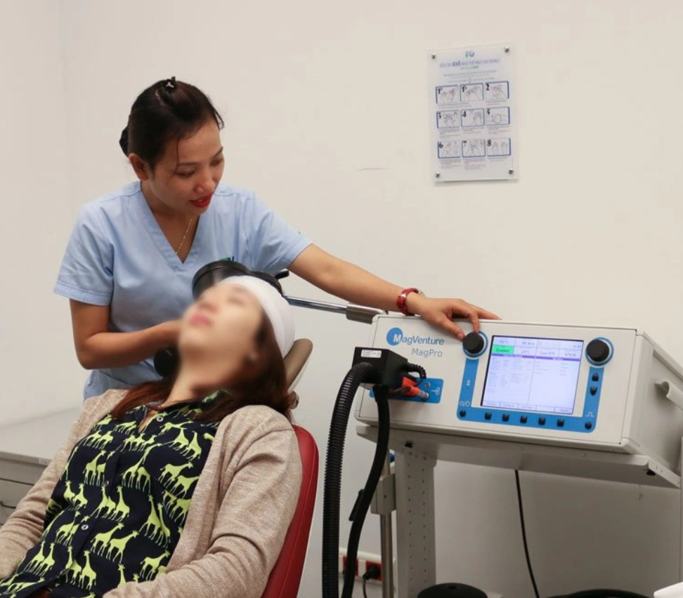 Treating severe depression using rTMS (repetitive Transcranial Magnetic Stimulation) at FV