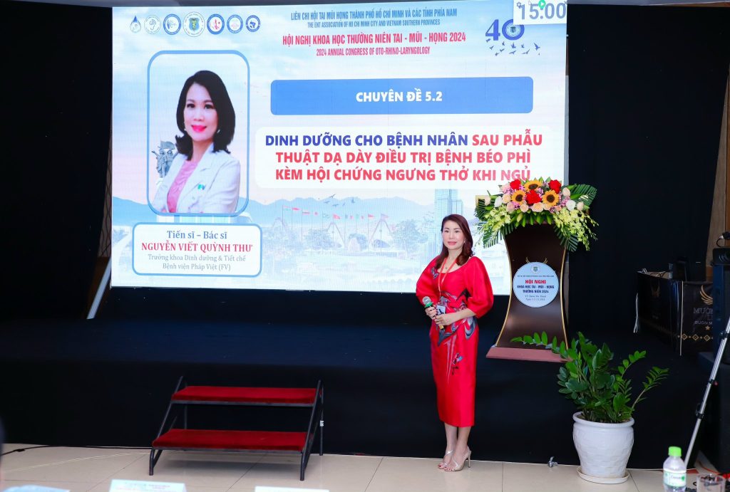 ThS.BS.CKII. Nguyễn Viết Quỳnh Thư, Trưởng khoa Dinh dưỡng & Tiết chế - Bệnh viện FV trình bày tại sự kiện