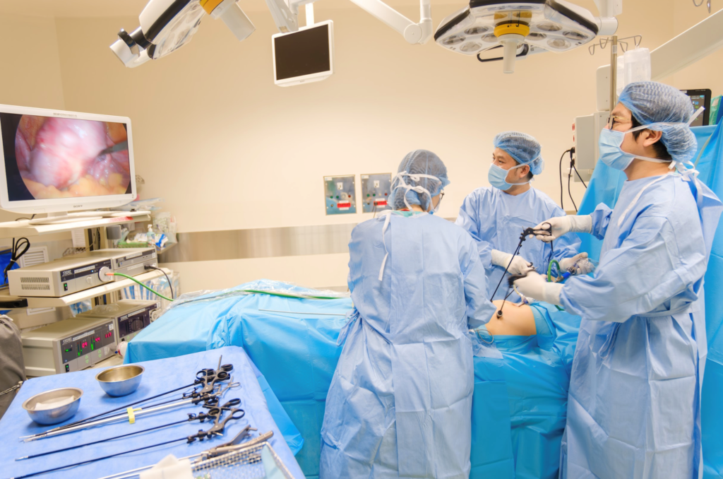 A large uterine fibroid removal surgery at FV Hospital was performed with the assistance of advanced equipments