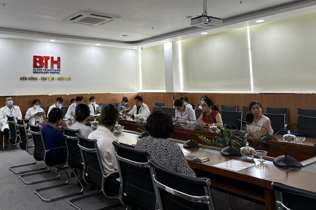 The medical talk at the Ho Chi Minh City Blood Transfusion Haematology Hospital helped participants gain new perspectives on cancer treatment.