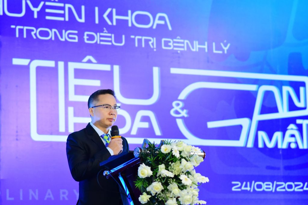 Specialist Level II, Bui Nhuan Quy, MD, MSc, Head of Gastroenterology & Hepatology Department at FV Hospital, introduced the application of modern techniques in the treatment of gastrointestinal and hepatobiliary diseases at FV