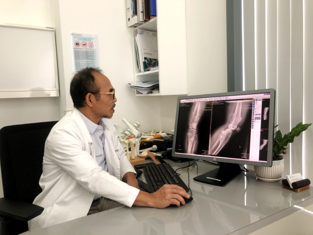 Le Trong Phat stated that T.A. has a rare congenital condition known as osteochondroma