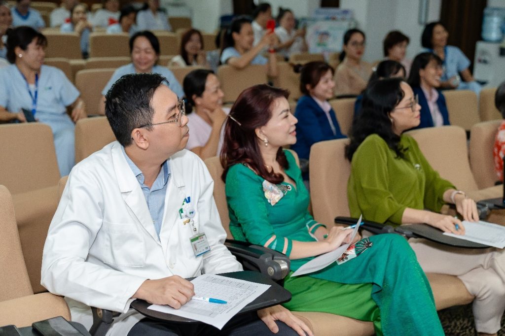 Specialist Level II, Nguyen Viet Quynh Thu, MD, MSc and Nguyen Thanh Tung, MD, PhD participated in the contest as judges.