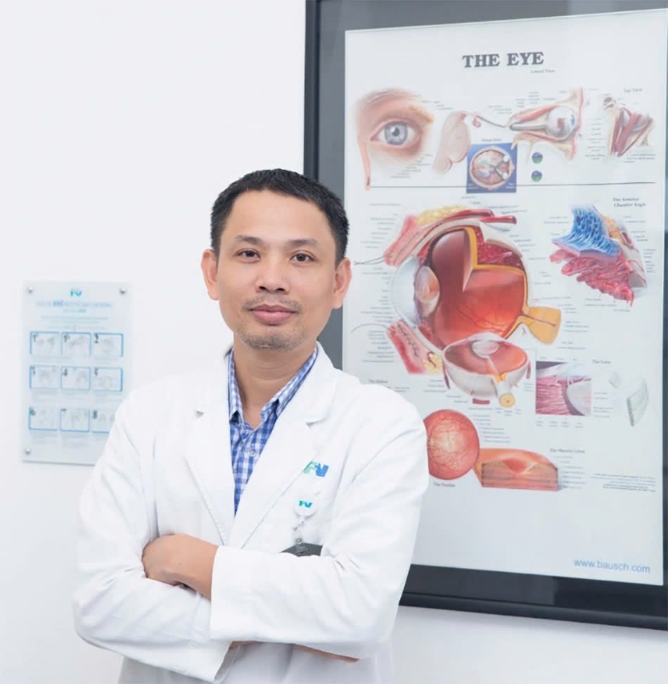 Dr Hoang Chi Tam emphasises that cataract surgery is not age-restricted.