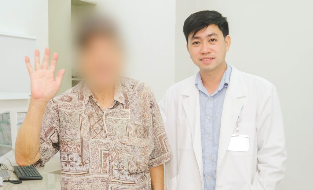 The patient had a follow-up appointment with Dr Danh one month after the first TACE procedure for liver embolization.