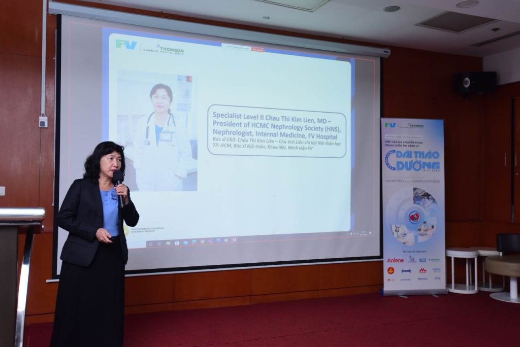 Specialist Level II, Chau Thi Kim Lien, MD, MSc, from the Internal Medicine Department at FV Hospital, speaking at the seminar