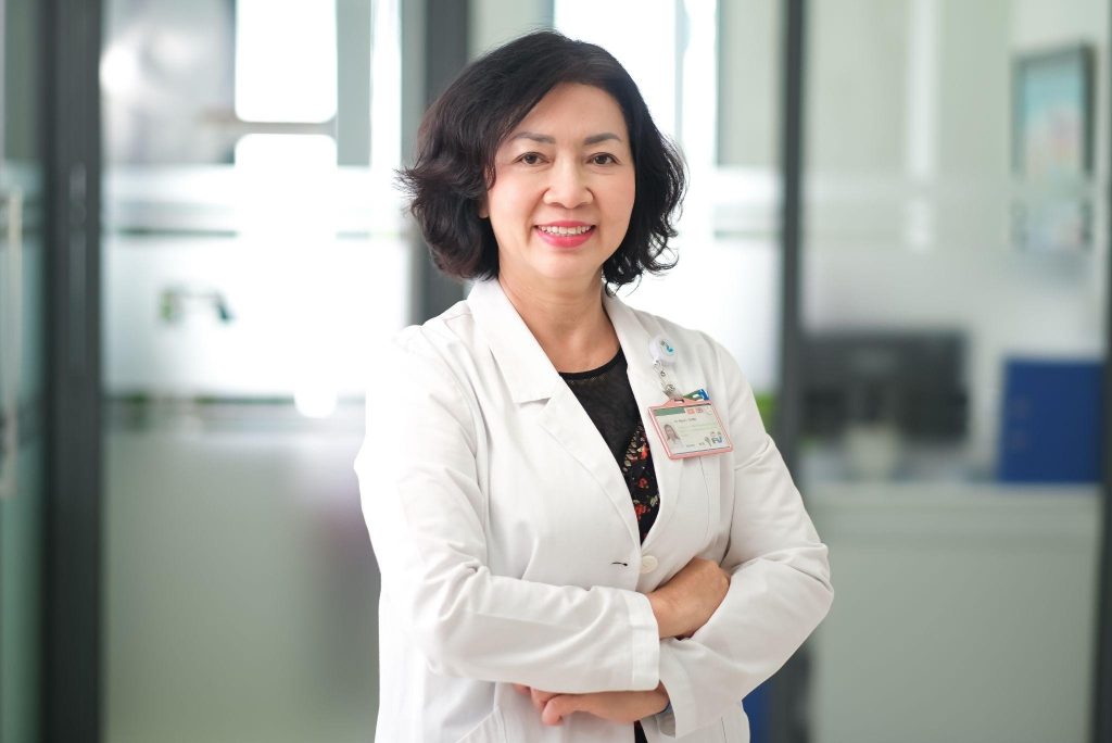 Bác sĩ Chuyên khoa II Nguyễn Thị Mai - Trưởng khoa Mắt và Phẫu thuật khúc xạ, Bệnh viện FV