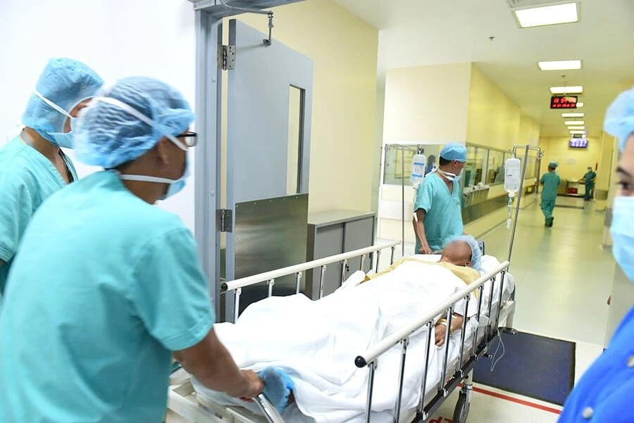 Đội cấp cứu tim mạch Giờ Vàng 24/7 của FV tận dụng từng giây phút quý giá để cứu bệnh nhân tim mạch nguy cấp 